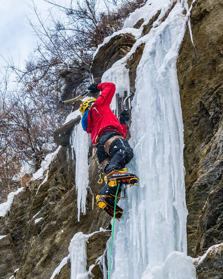 Grivel G22 Plus Cramp-O-Matic EVO with Antibott Crampons